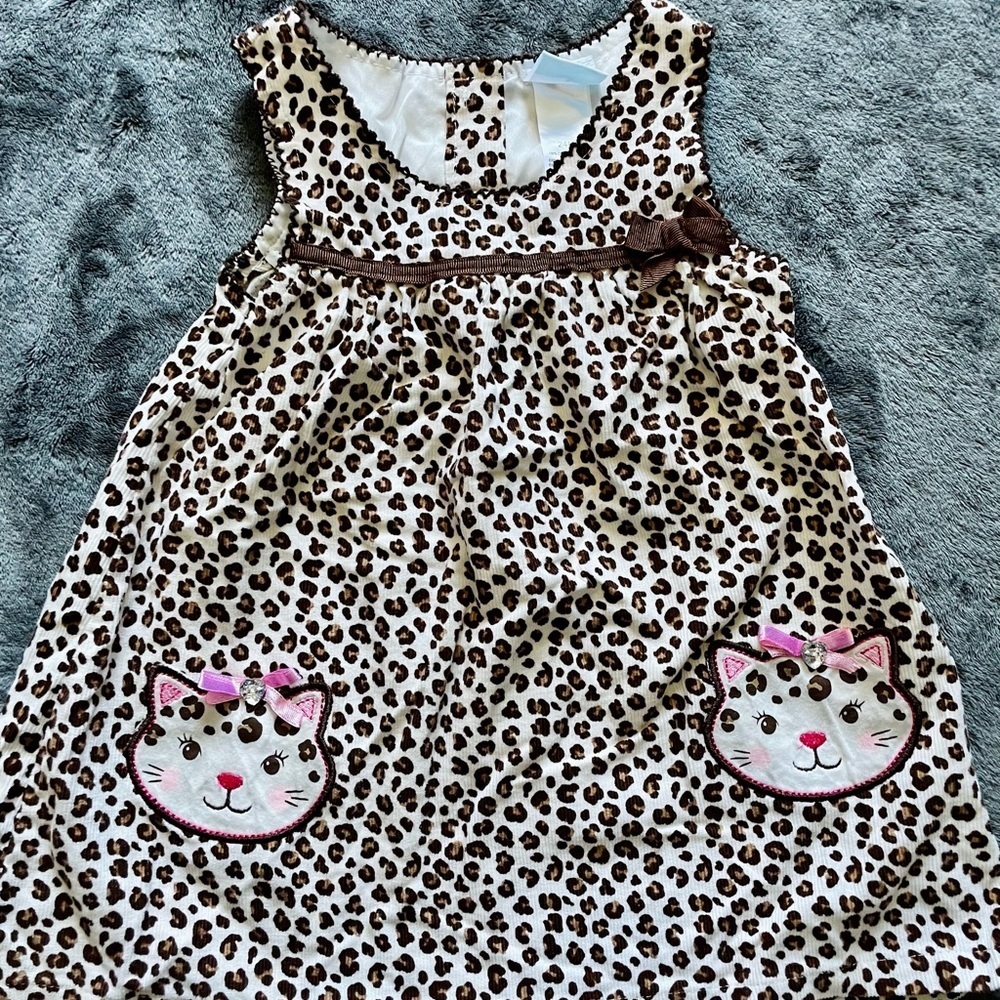Cute dress with kitty pockets by Nannette baby size 24M plus a NWOT headband